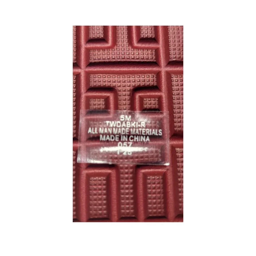 Tommy Hilfiger Red Polka Dot Flip Flops Size 5M NWT Logo Strap Sandals - Picture 5 of 5